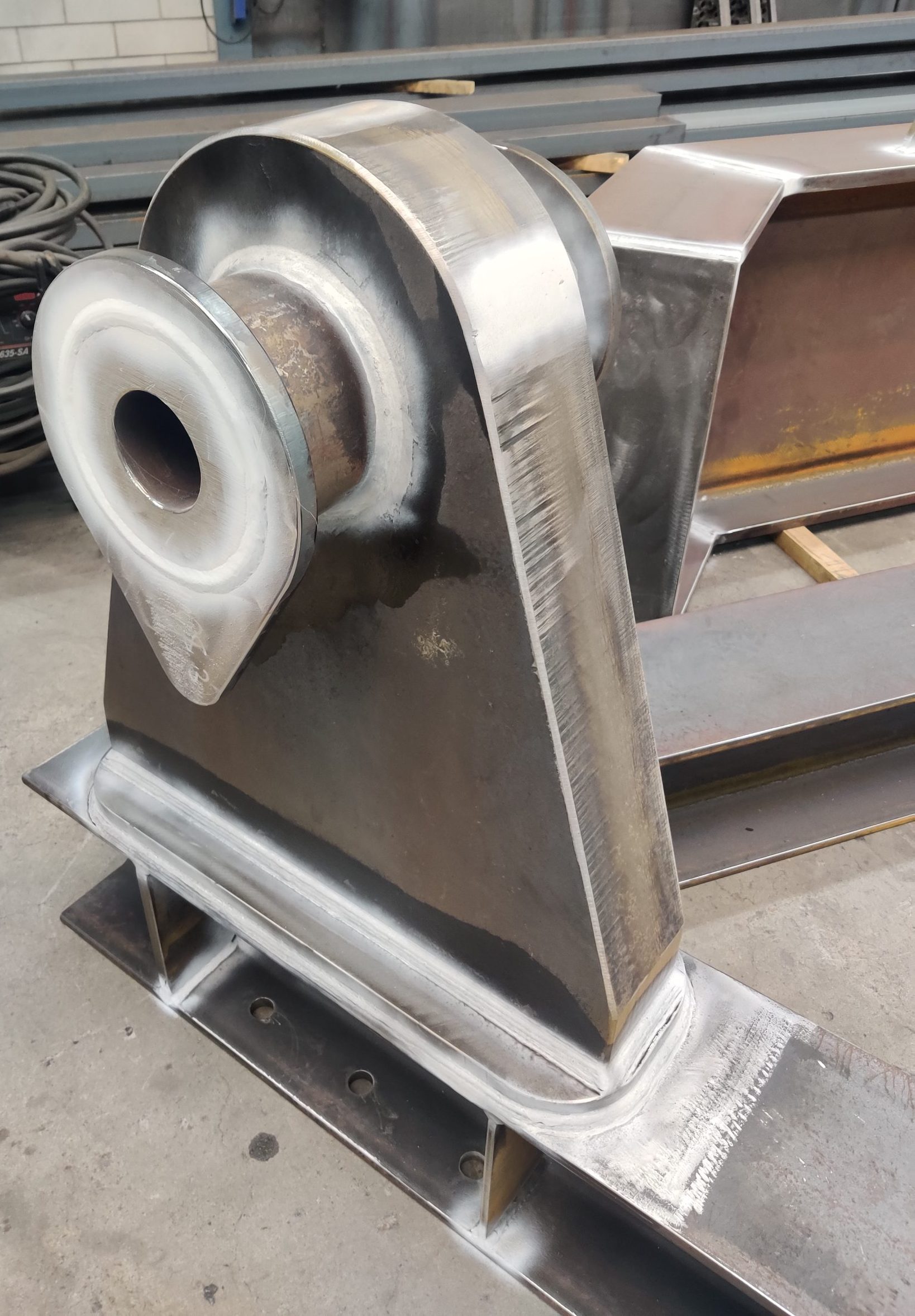 Vlot Staal: gecertificeerd las- en constructiebedrijf met expertise in robotlassen en metaalbewerking